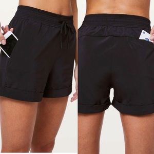 Lululemon Spring Break Away Short *4-way Stretch 3" in Black